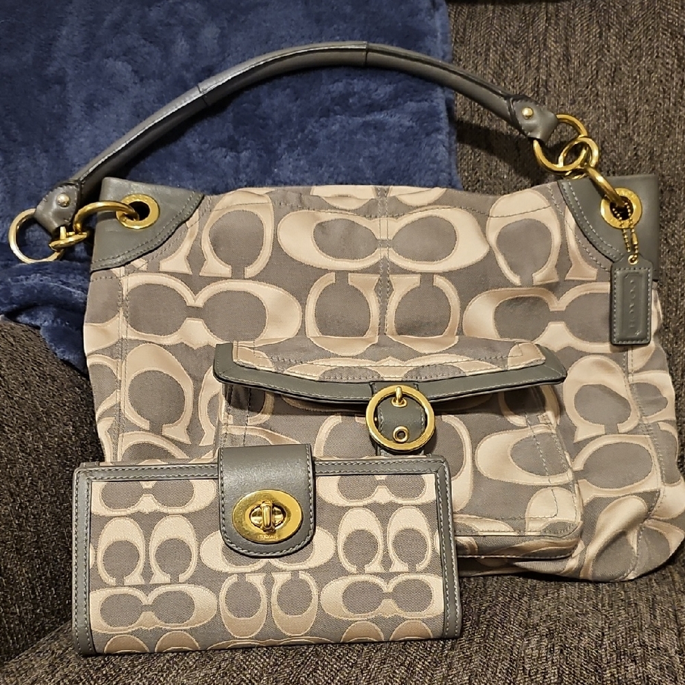 NWOT Coach Gray Signature Shoulder Bag and Wallet